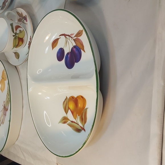 ROYAL WORCESTER EVESHAM (ring holder) ORIGINAL 1960'S GREEN & GOLD FINE CHINA - Picture 2 of 12